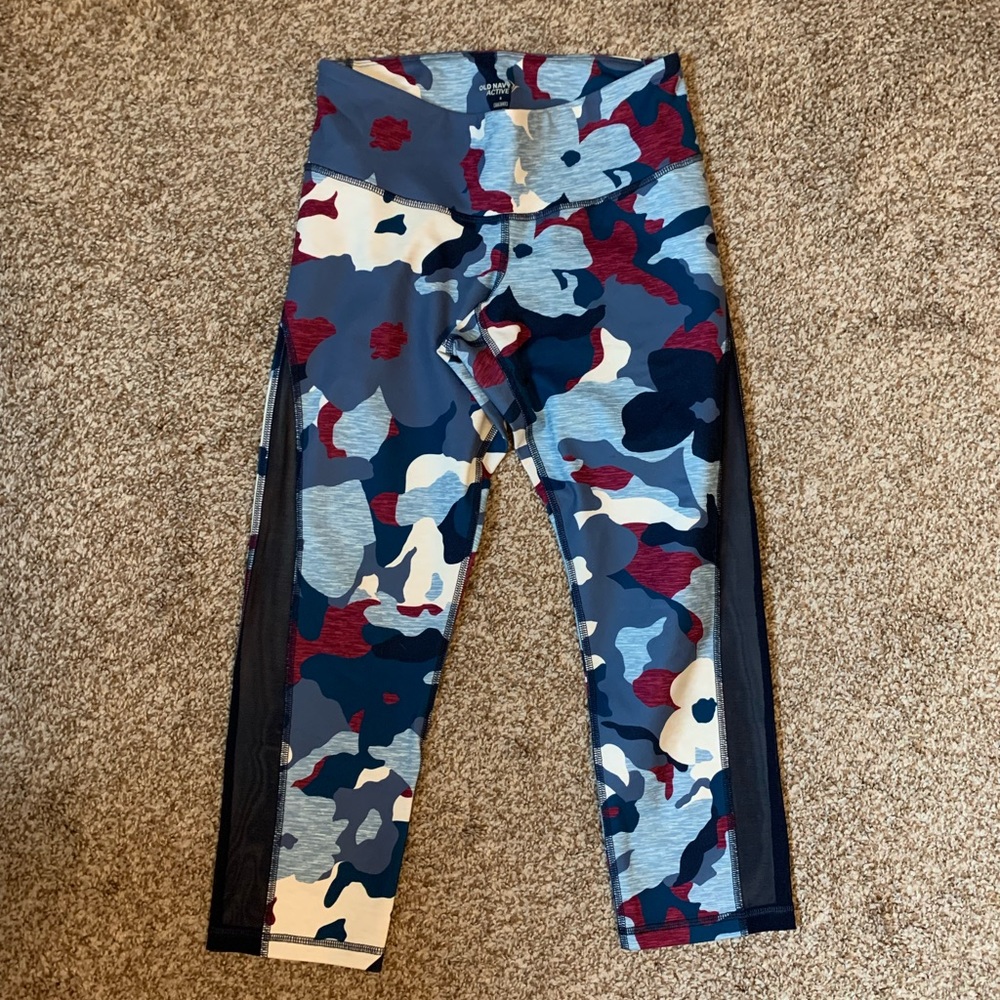 Old Navy cropped leggings